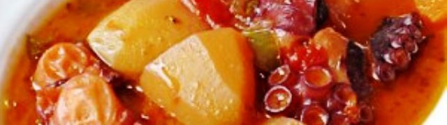 Осьминог с картофелем