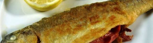 Форель фаршированная по-наваррски (Trucha a la Navarra)