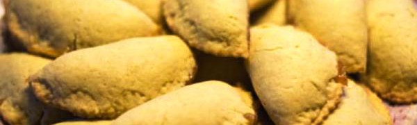 Пирожки их пресного теста с миндалем (Robiols)